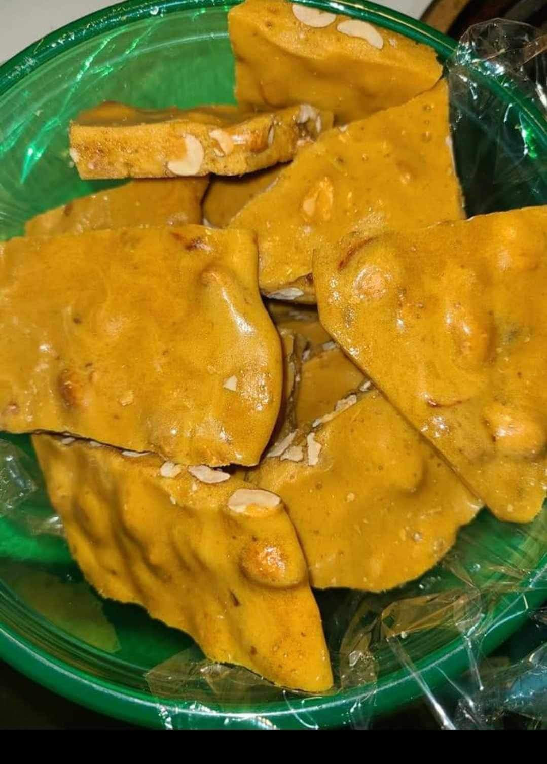 Peanut brittle